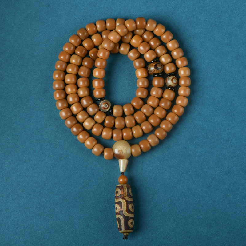 黄玉菩提老型珠念珠天天款