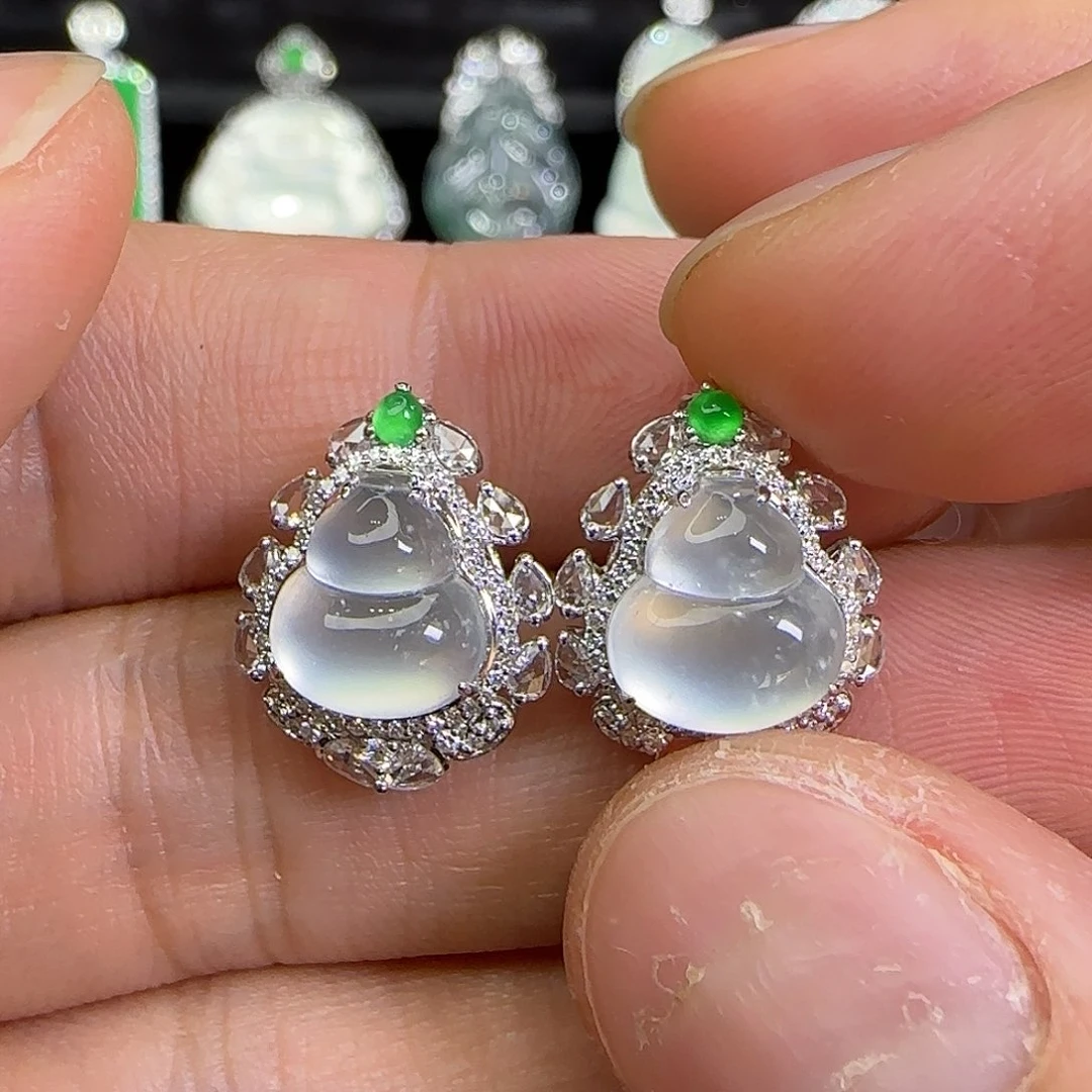 18K金镶嵌翡翠耳饰天然翡翠