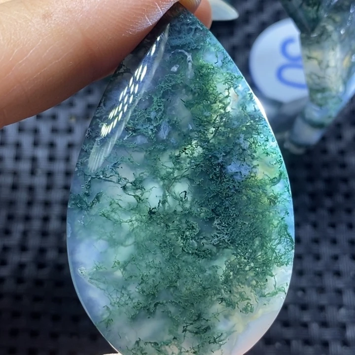 未镶嵌颈饰玛瑙/玉髓踏**痕