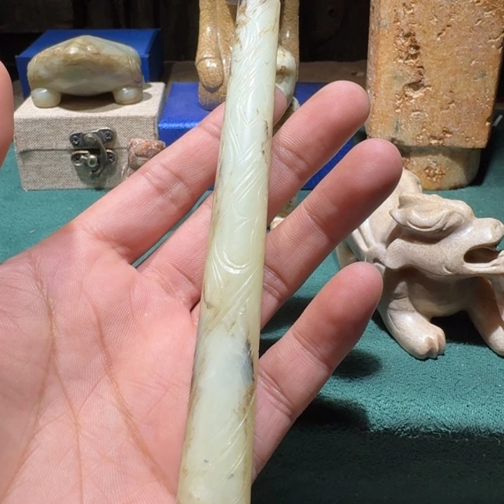 和田玉（糖玉）颈饰未镶嵌沐****）