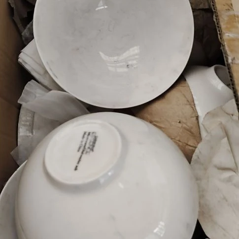 瓷片五厂，七厂，瓷器摆件，瓷片！都有微瑕疵。