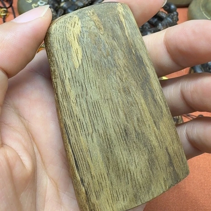 大叶紫檀（黑酸枝木类）