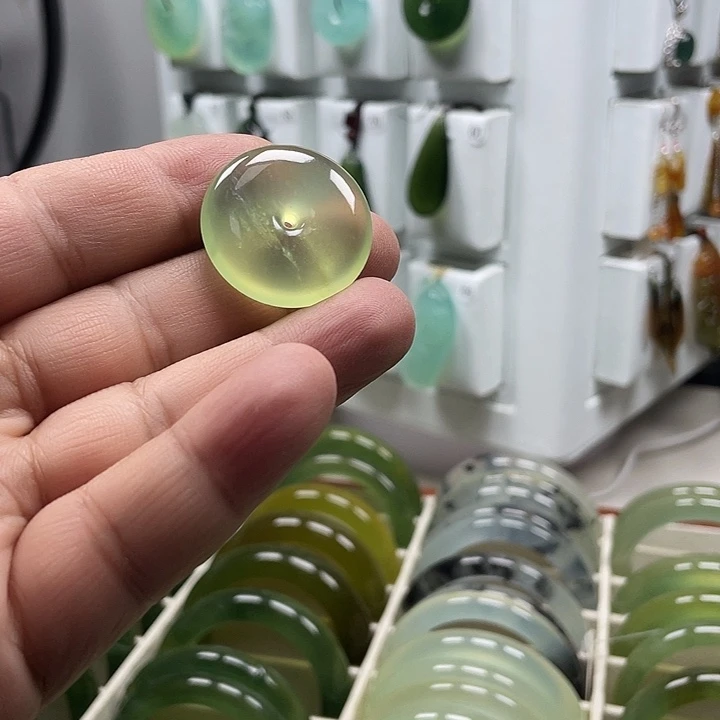 蛇纹石玉合金颈饰