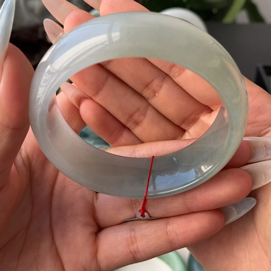 翡翠手镯未镶嵌天然