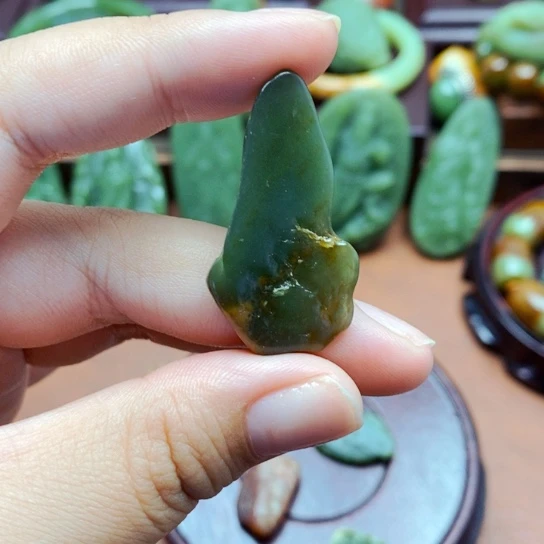 未镶嵌和田玉珠宝奇石