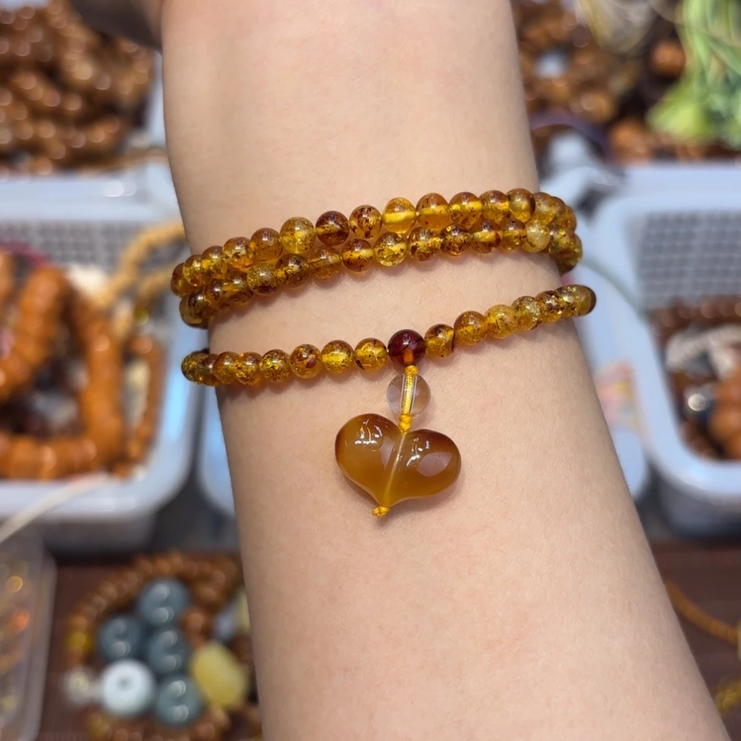 琥珀未镶嵌颈饰卡5花珀爱心项链