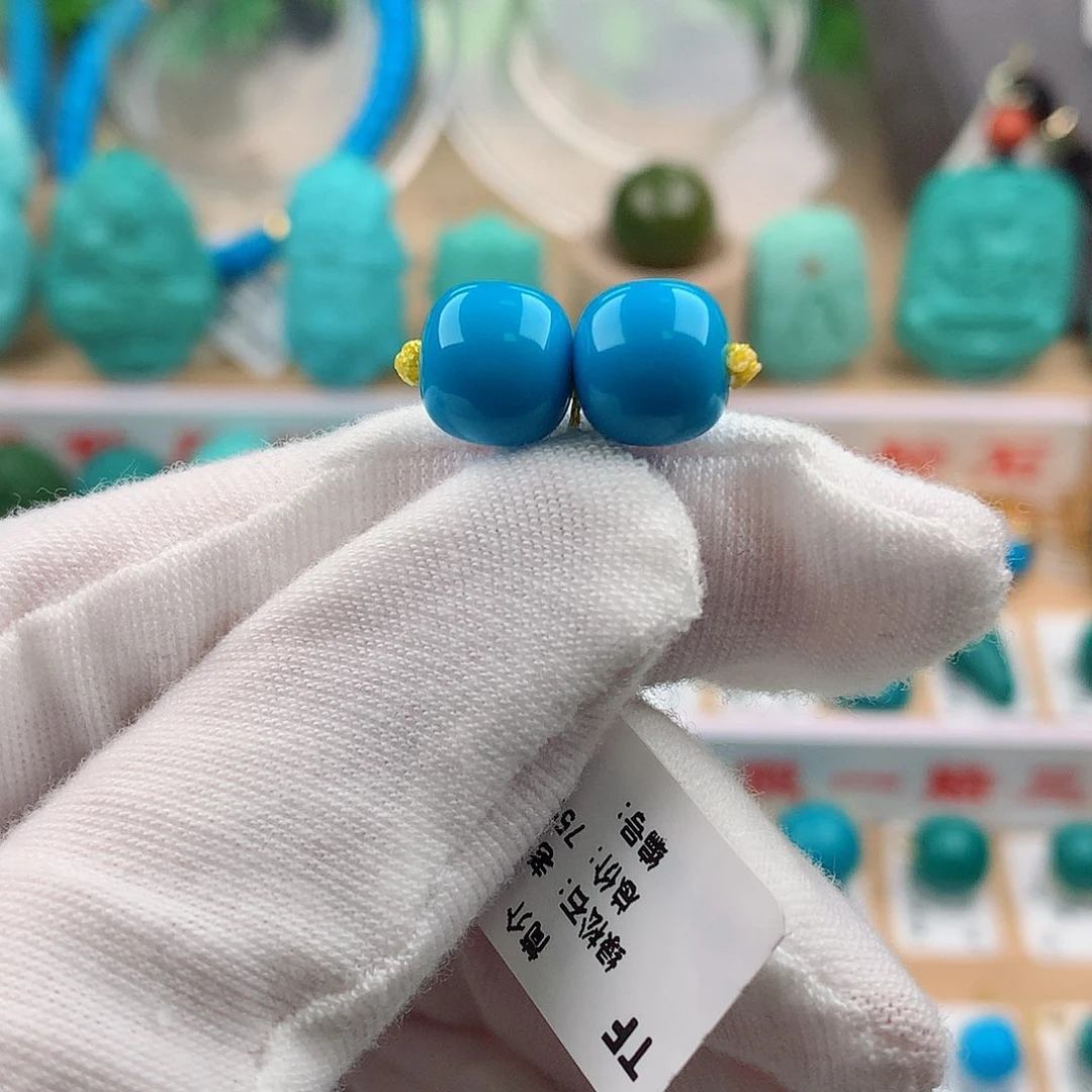 绿松石未镶嵌珠宝奇石