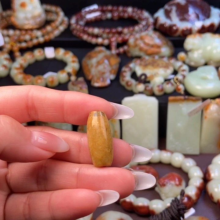 用***0岫岩河磨玉（透闪石质玉）未镶嵌挂件