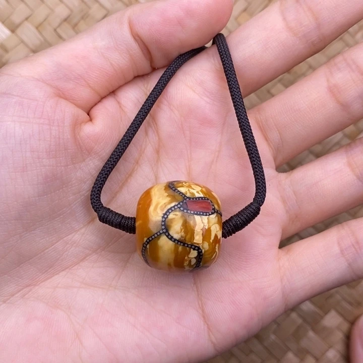 琥珀未镶嵌裸石蜜蜡M