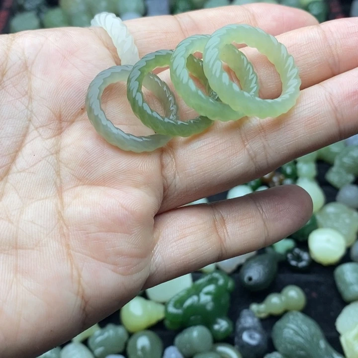 和田玉未镶嵌颈饰一个多样性发货