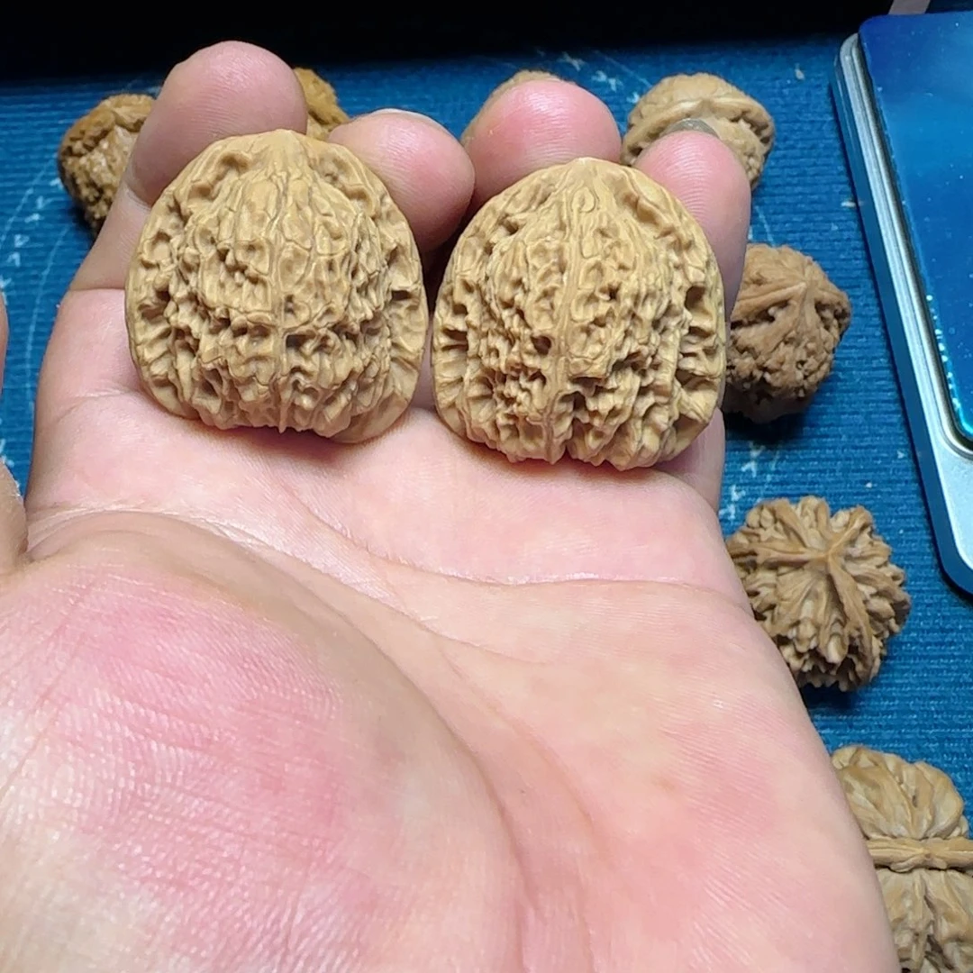 文玩核桃吊坠全品南疆35