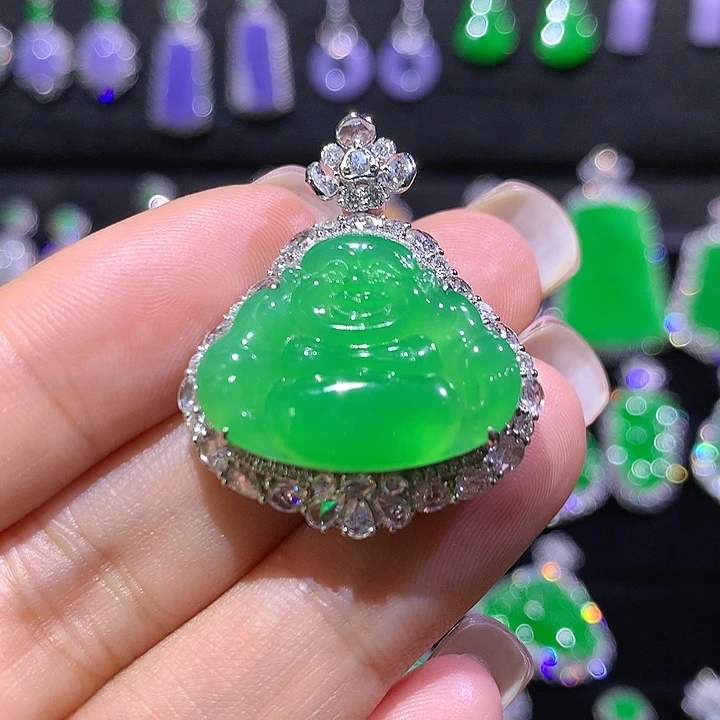 翡翠18K金镶嵌颈饰高冰满绿