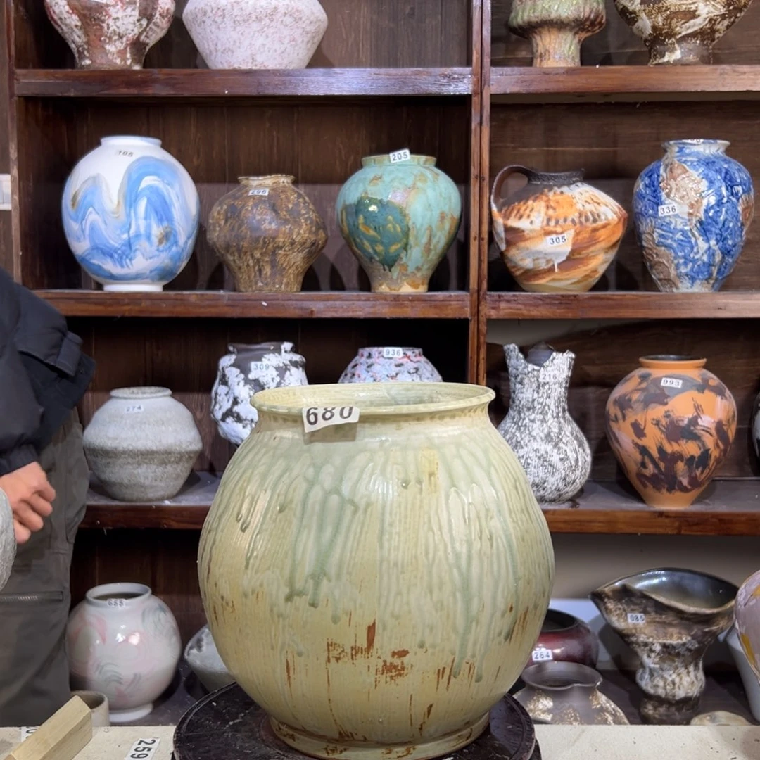 摆件680G8阿平左右的话题目光