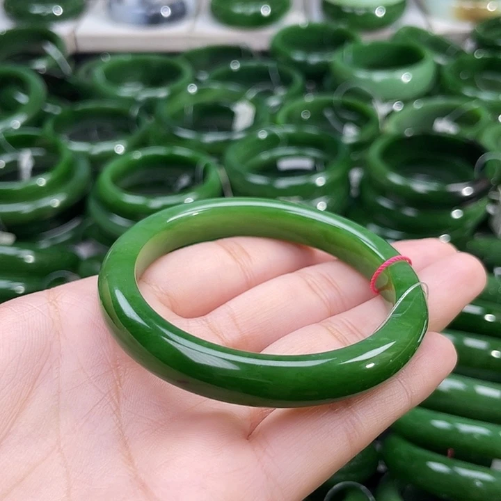 未镶嵌手镯和田玉（碧玉）