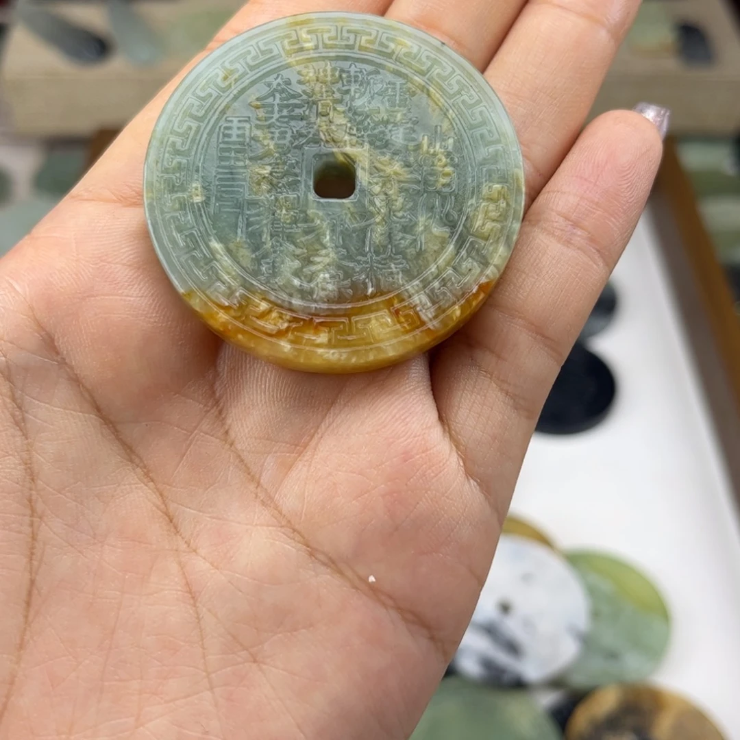 吵***亮蛇纹石玉未镶嵌颈饰