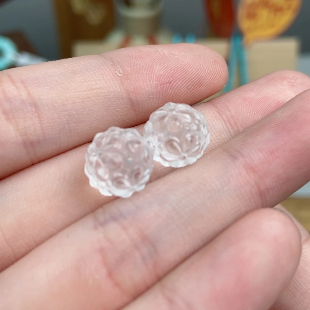 水晶雕刻未镶嵌天然水晶雕刻珠子一对