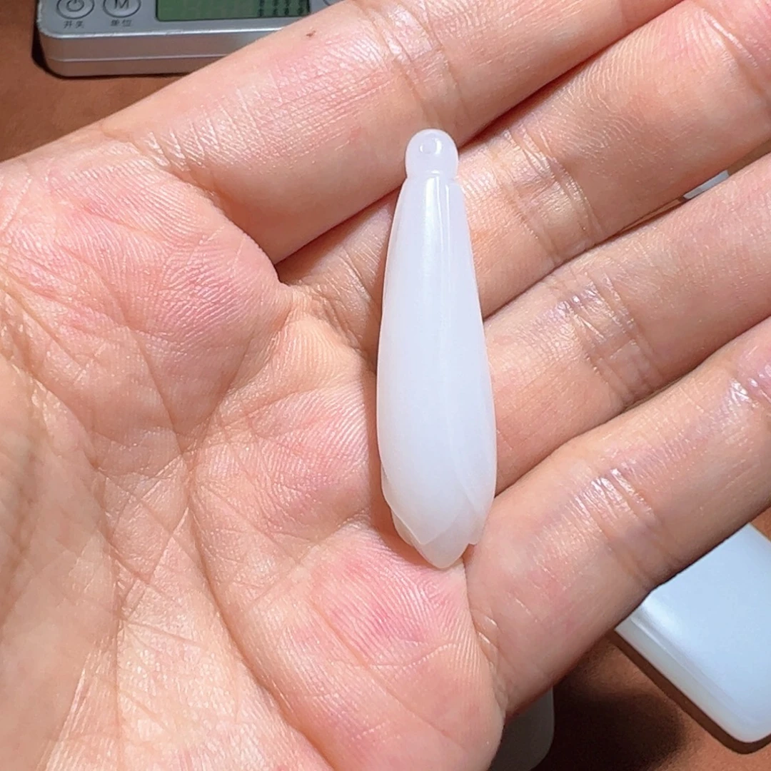 *****和田玉未镶嵌颈饰