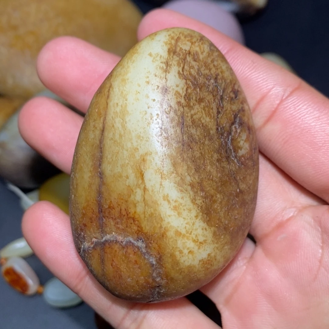 和田玉未镶嵌珠宝奇石