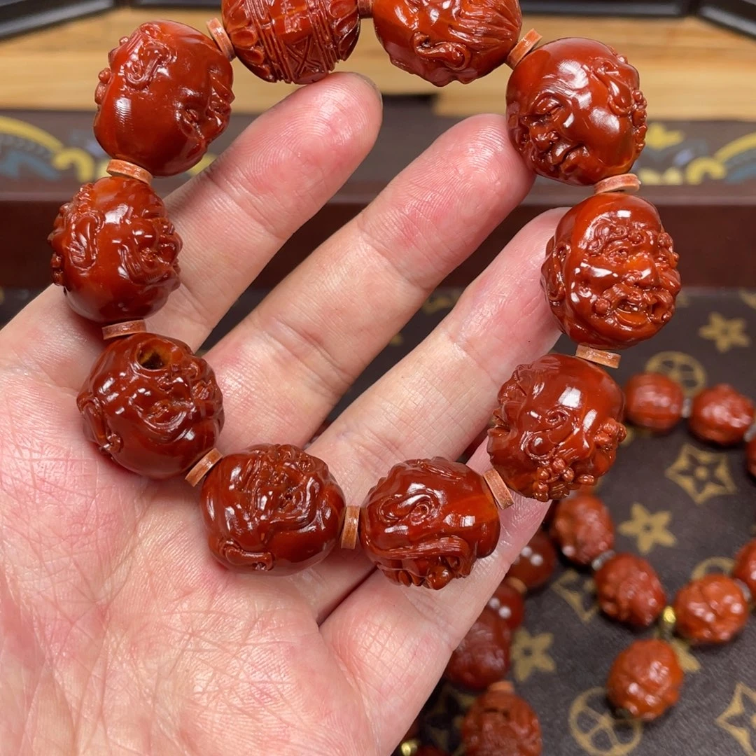 ****剧吊坠橄榄核须派罗汉