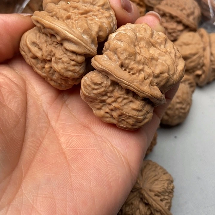 文玩核桃把件一***下蛤蟆