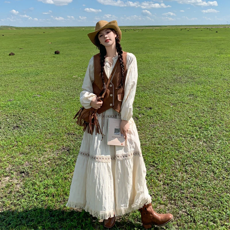 川西旅游穿搭马甲连衣裙2025秋季新款复古轻奢显瘦度假风气质套装