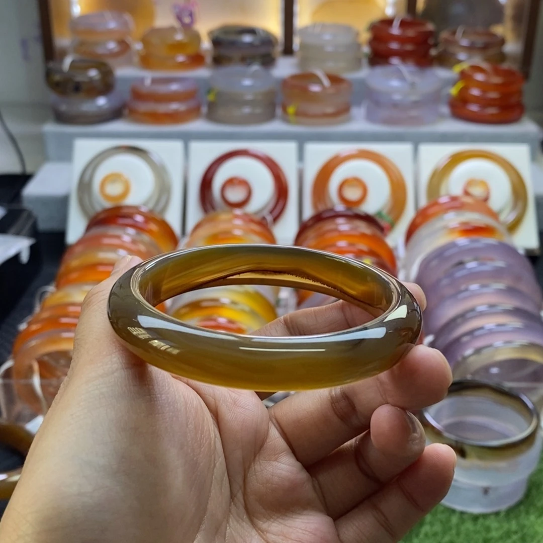 手镯玛瑙/玉髓未镶嵌