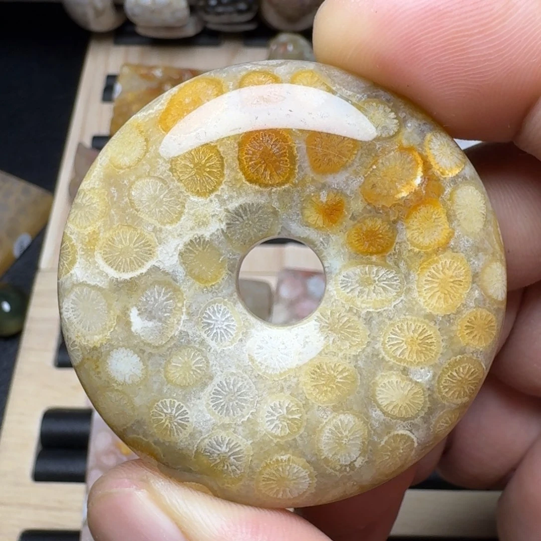 未镶嵌纯天然色有机玉石保真色硅化玉
