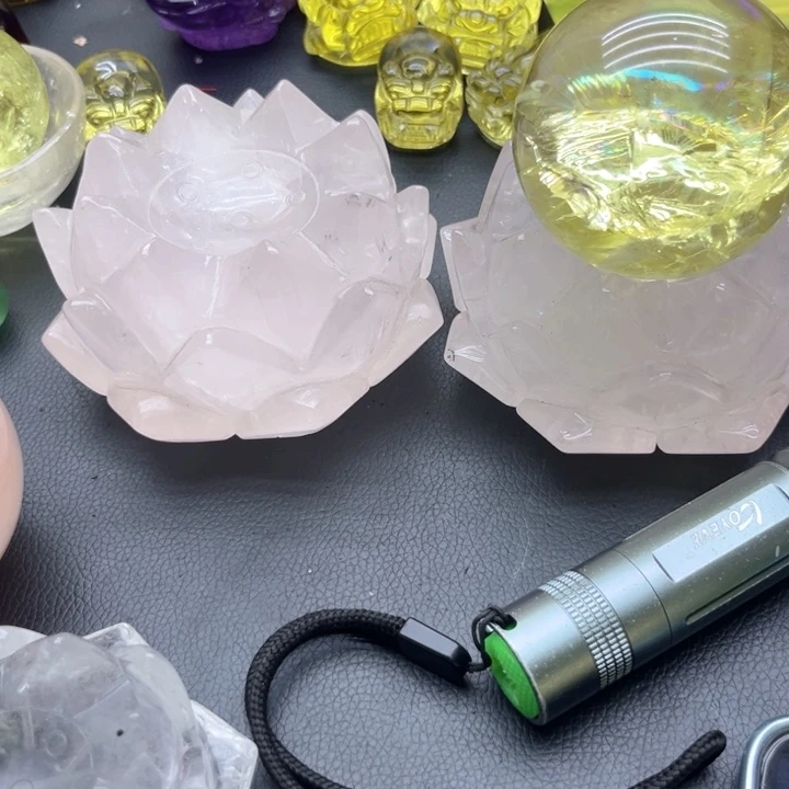 水晶摆件未镶嵌?**?摆件