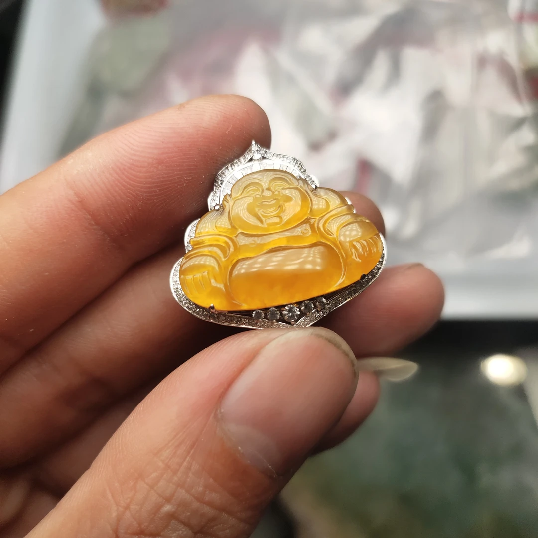 天然缅甸翡翠镶嵌镶钻冰黄翡佛公