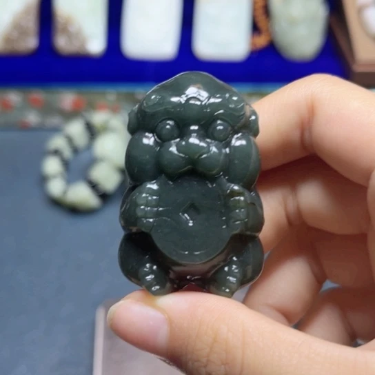未镶嵌和田玉挂件