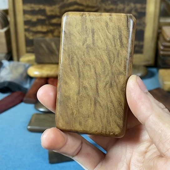 【闪购商品】何*海金丝楠阴沉木无事牌