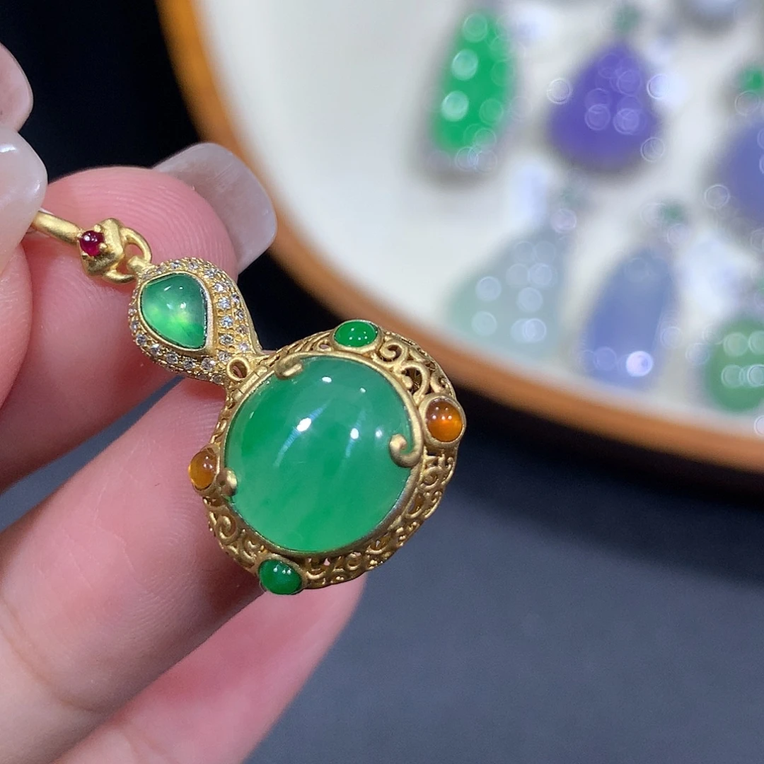 翡翠18K金镶嵌吊坠(不含链)