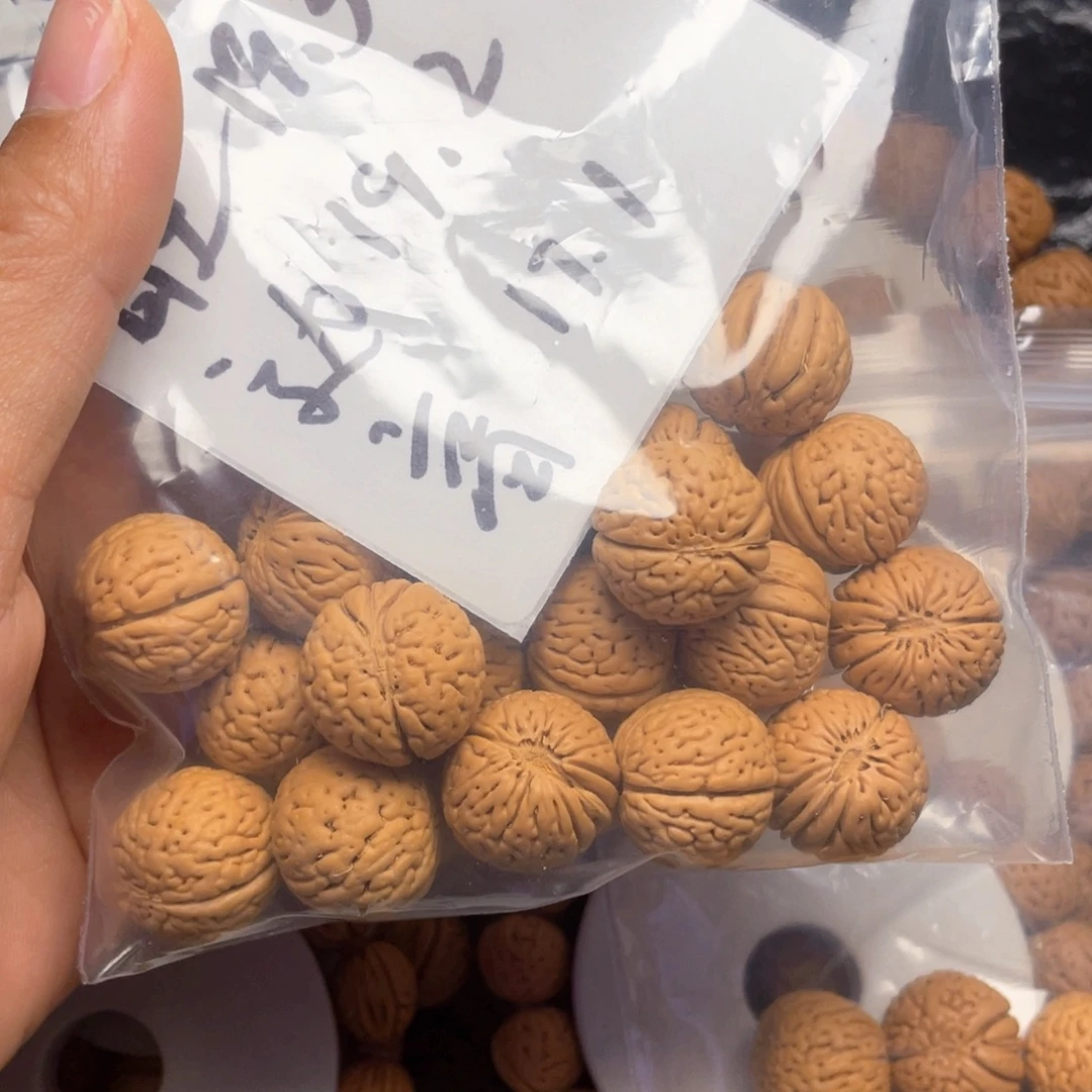 裤***屎木质类桃核手串19+白月光