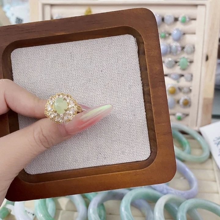 翡翠未镶嵌颈饰天然翡翠Ａ货