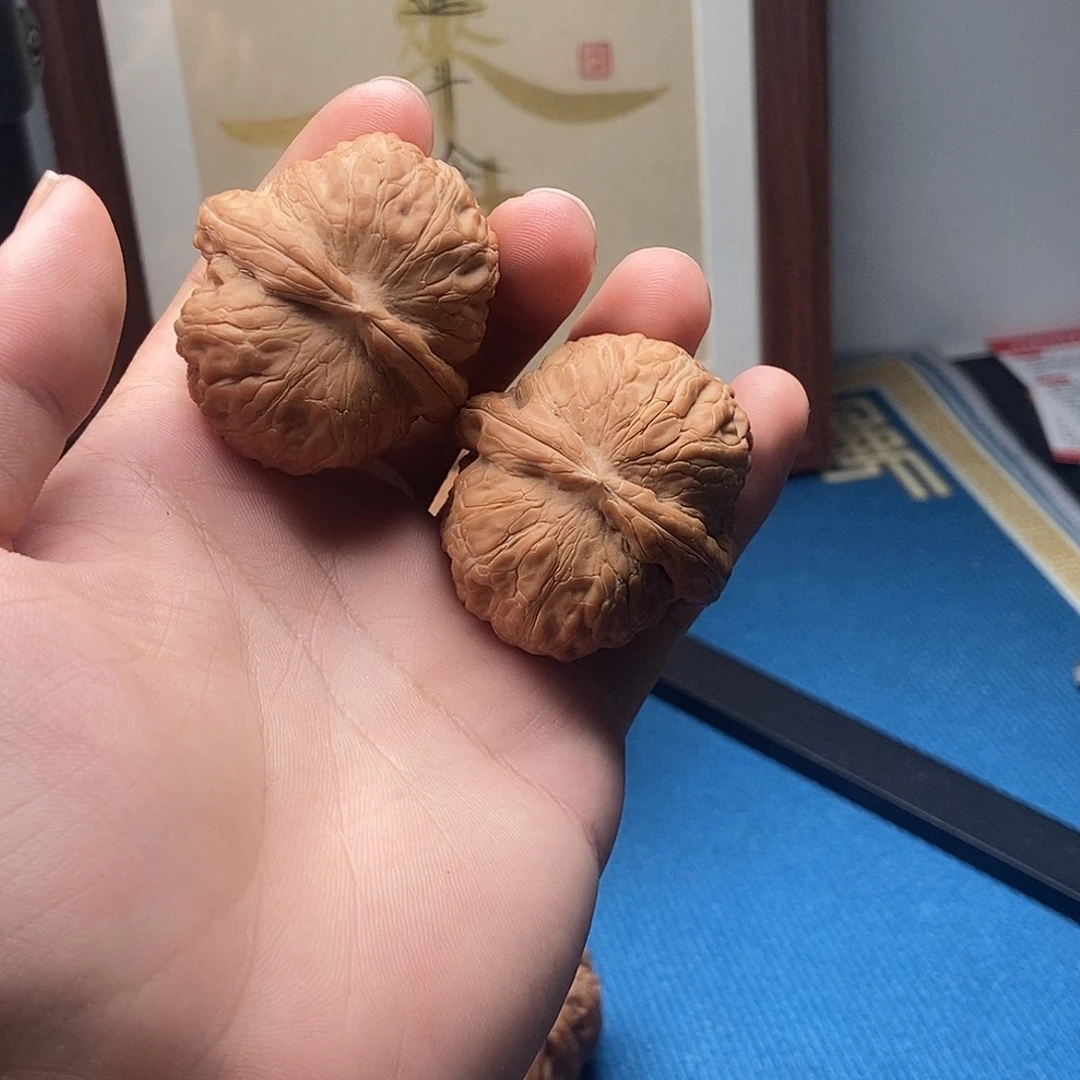 万***成吊坠文玩核桃45元宝