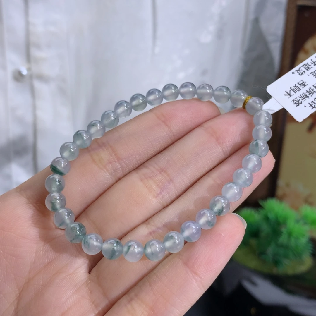 鲜****未镶嵌手串翡翠卡5.5冰种飘蓝花