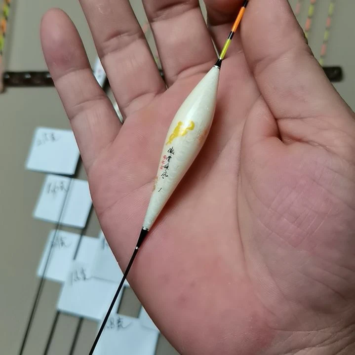 一***烟巴尔沙木傲骨B08一号一支2.5克