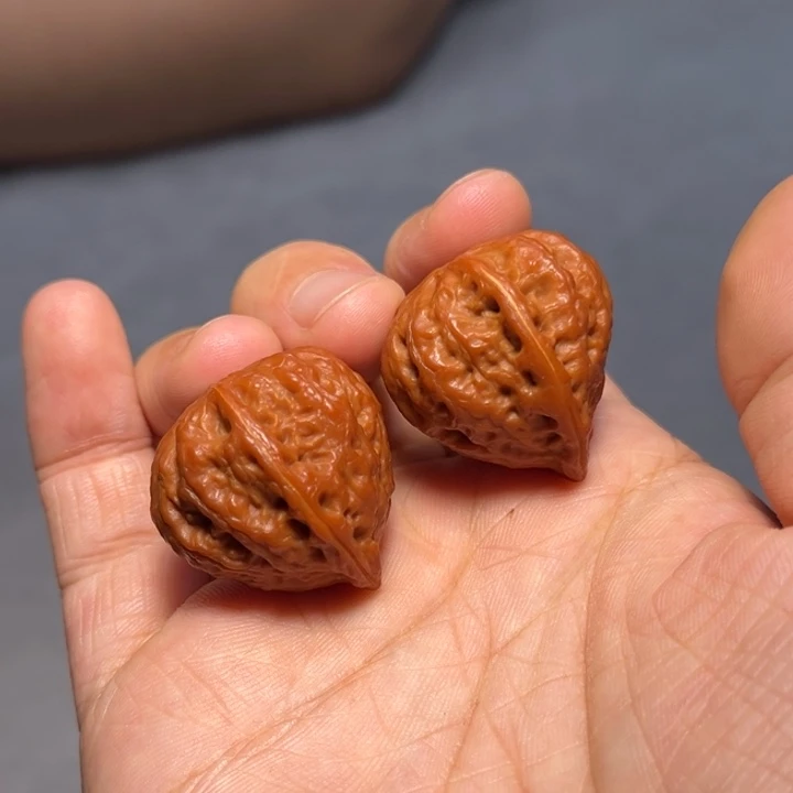 文玩核桃把件红糖三角2904