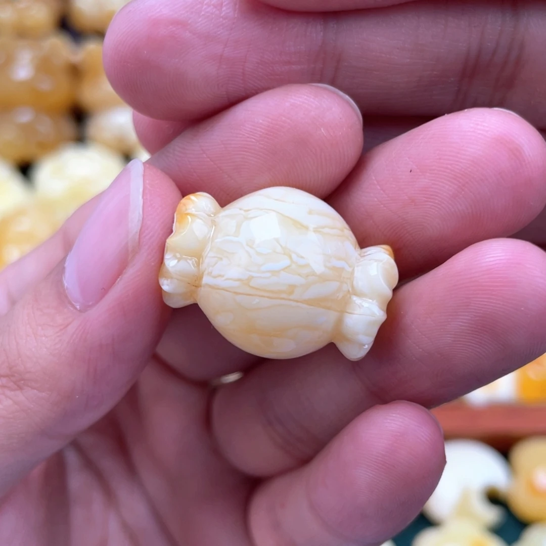 未镶嵌琥珀裸石蜜蜡