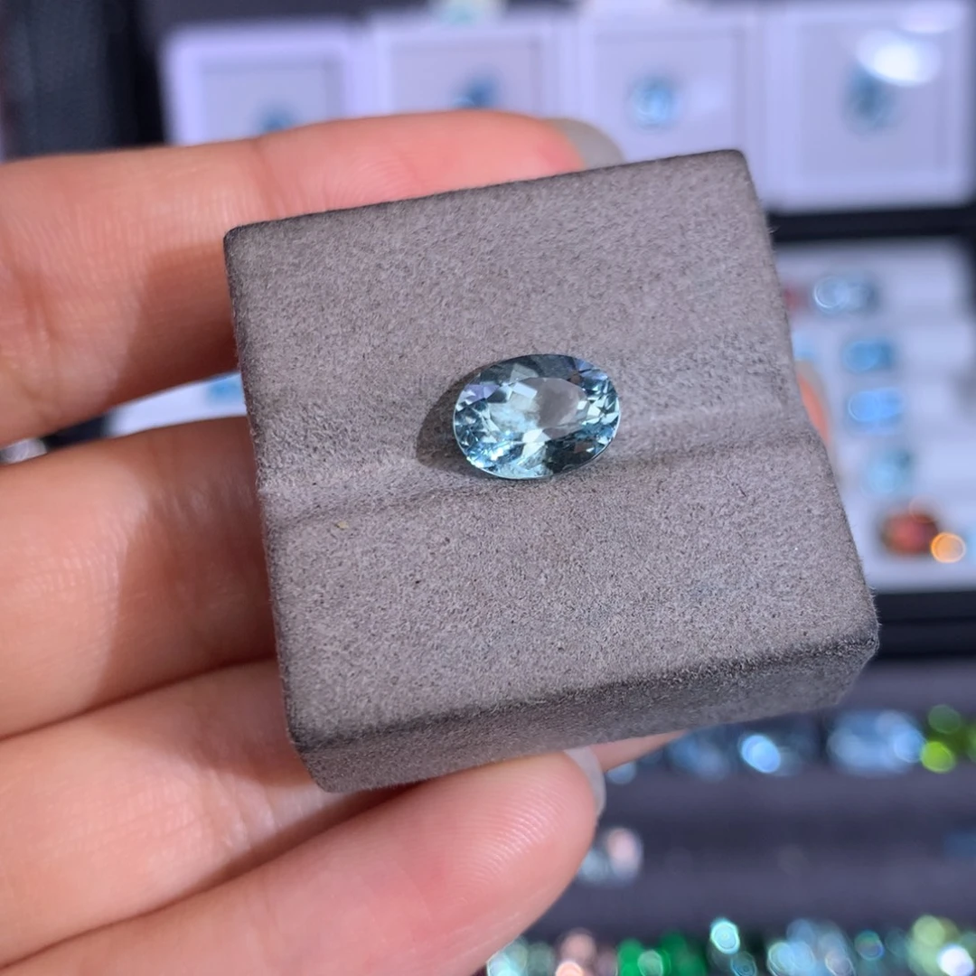 未镶嵌笔搁海蓝宝石2.05ct