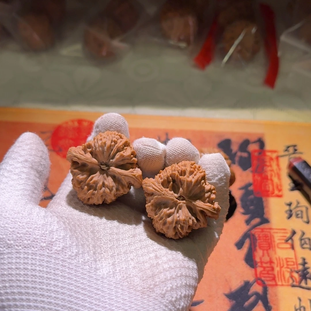 柒***文玩核桃把件40南疆石