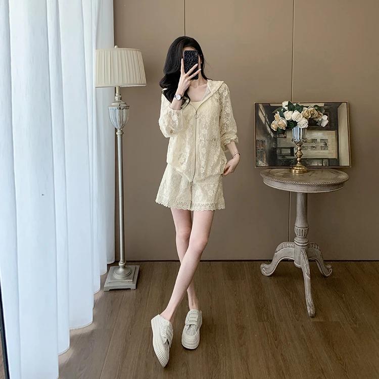 五一出游穿搭女装时尚套装镂空夏季长袖连帽短裤慵懒风两件套