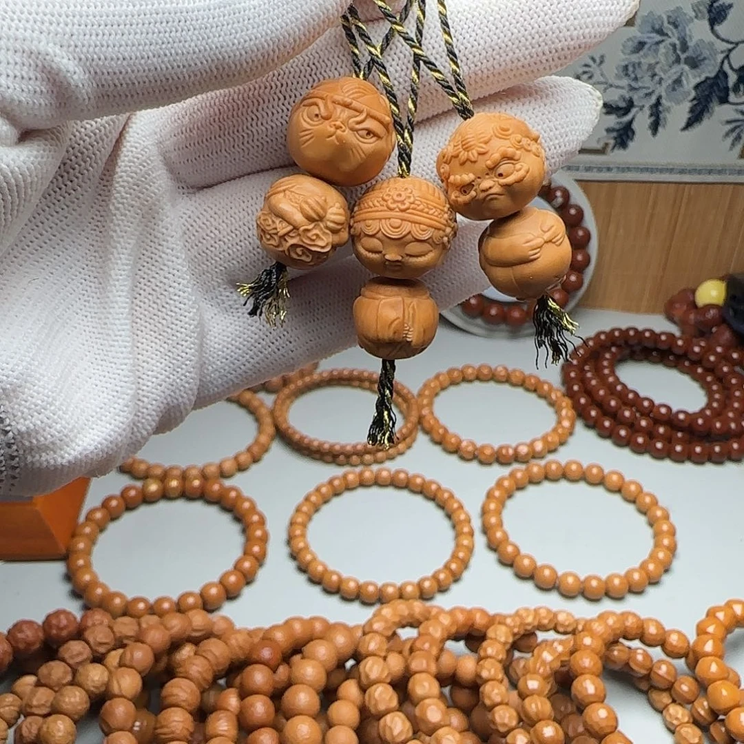 手串猴头核桃青衣，龙太子，哼哈二将