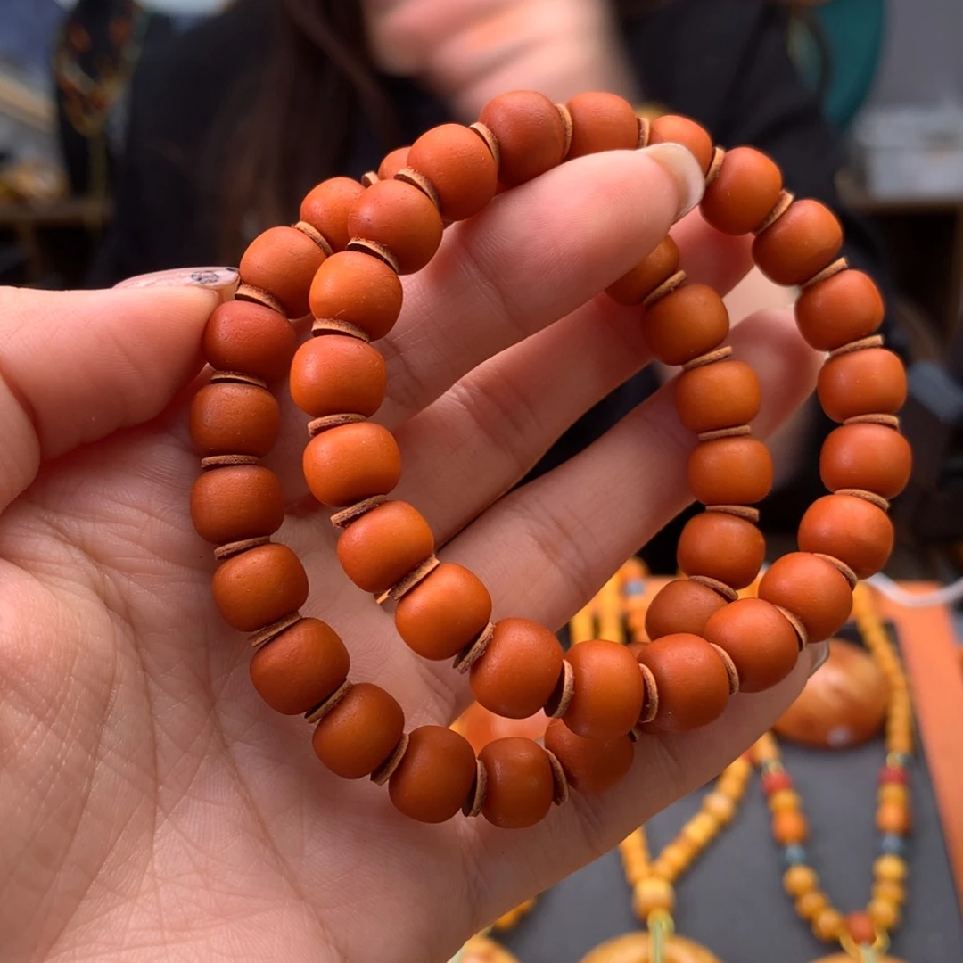 蜜蜡手串未镶嵌多样性发一