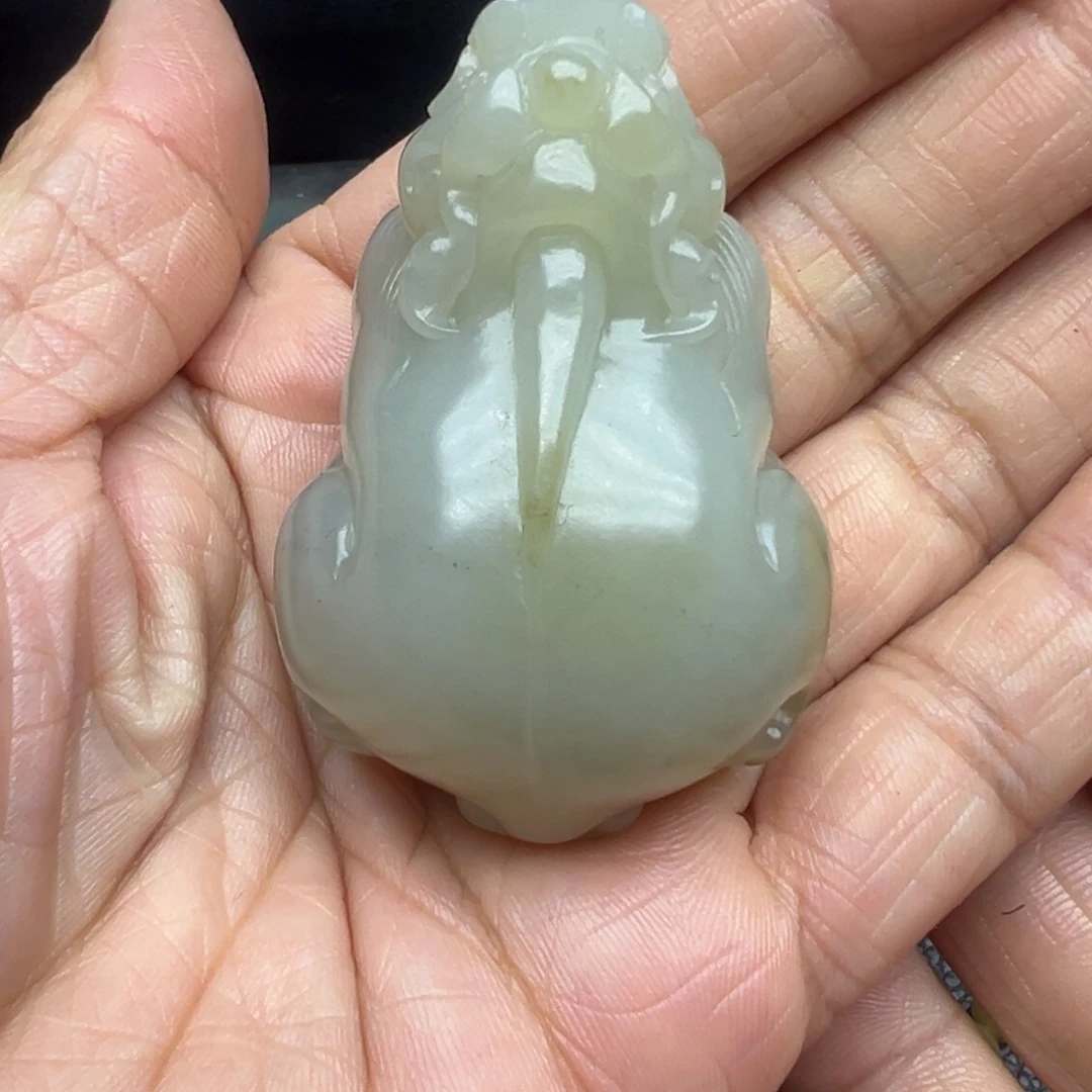 和田玉（糖玉）未镶嵌把件