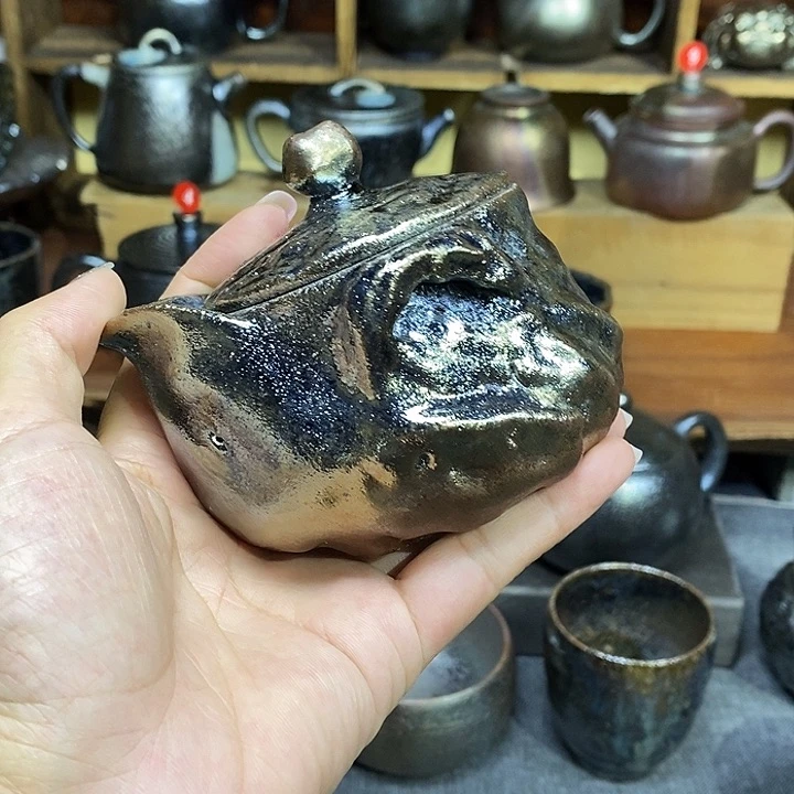 云南建水微瑕宝瓶