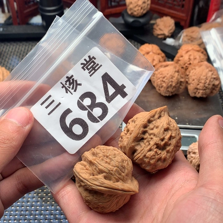 吊坠文玩核桃赤龙