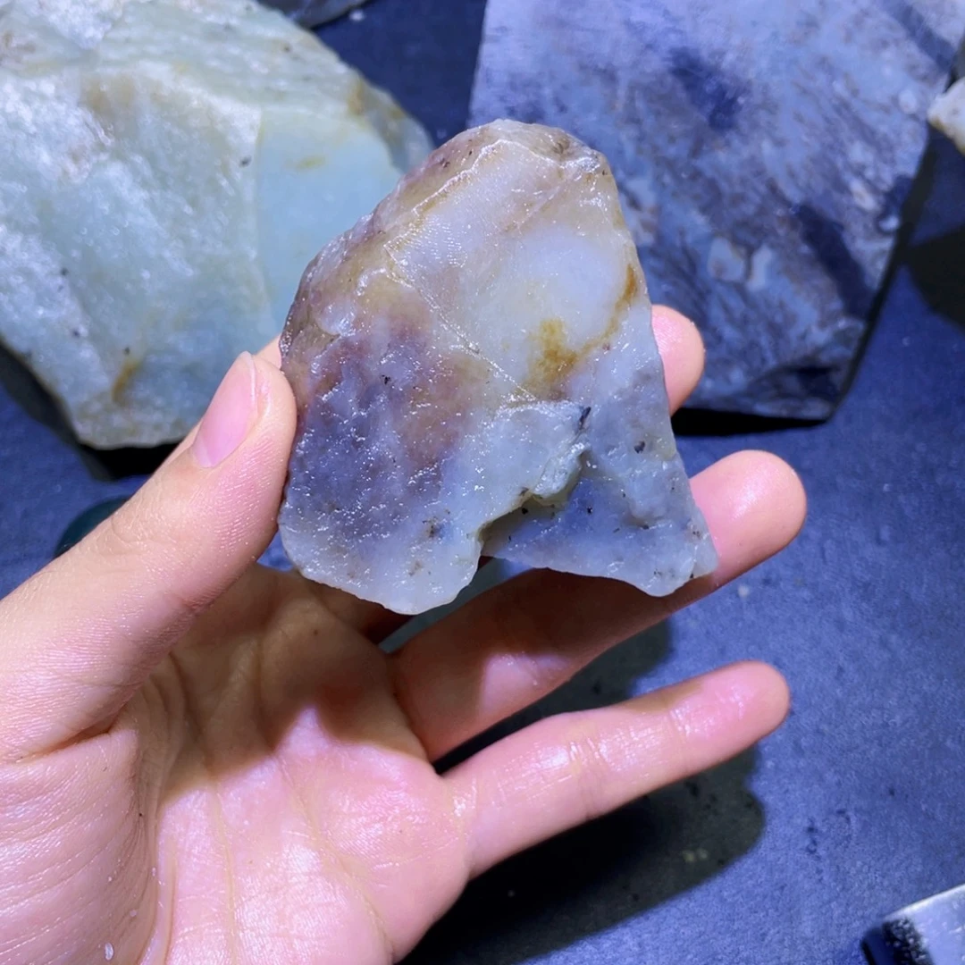 和田玉未镶嵌珠宝半成品