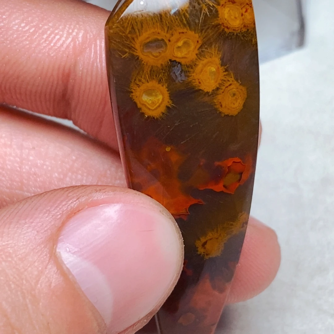 自***￥玛瑙/玉髓未镶嵌颈饰