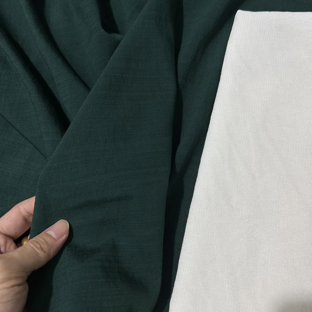 11-墨绿色天丝麻面料 柔和亲肤 精梳精纺无扎感 多拍连裁